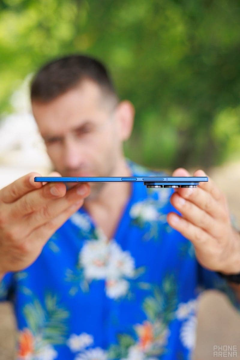 The Pixel 10 Pro Fold might be thicker than expected, but that could be beneficial. image 3