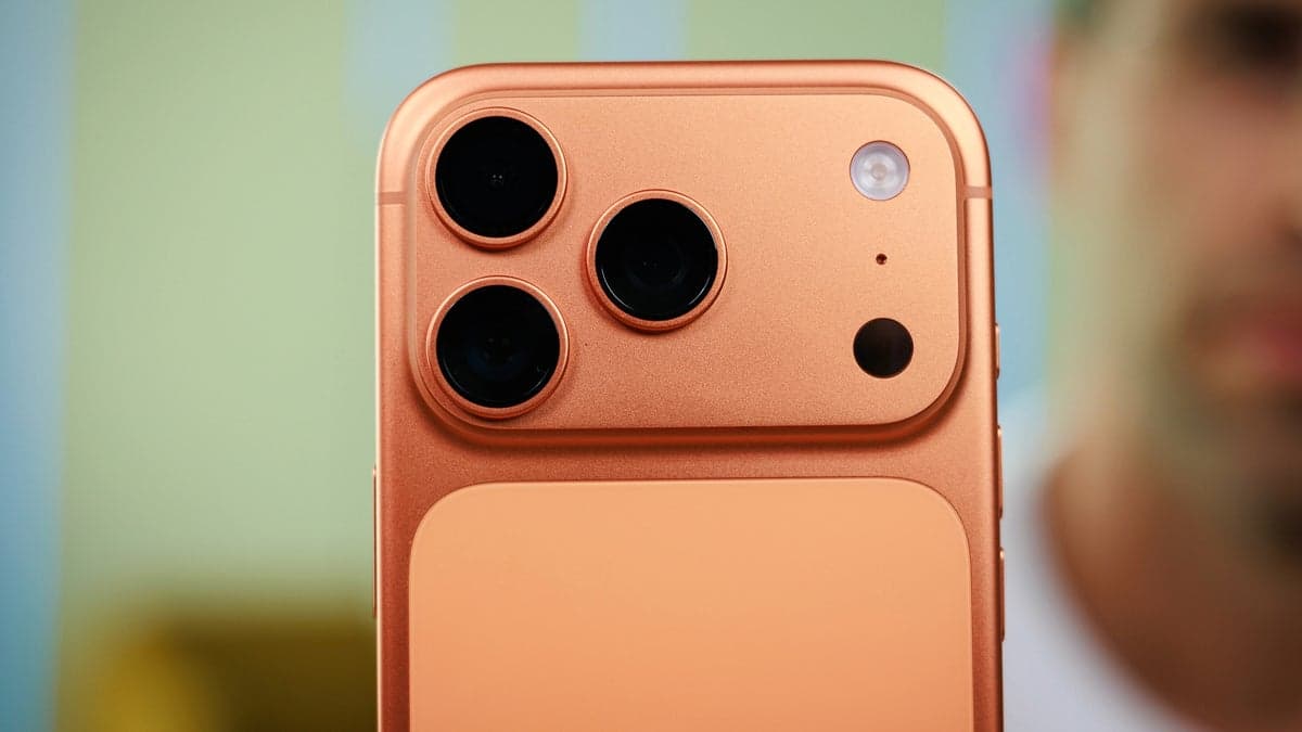 A new iPhone 17 Pro feature that allows the phone to change colors is proving popular.