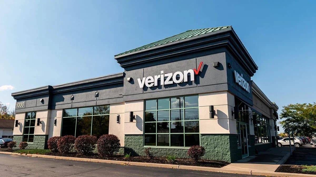 Verizon is raising the price of some smartphone plans starting in September.