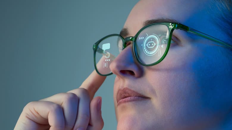 5 Ways To Tell If Someone's Recording You With Smart Glasses image 5