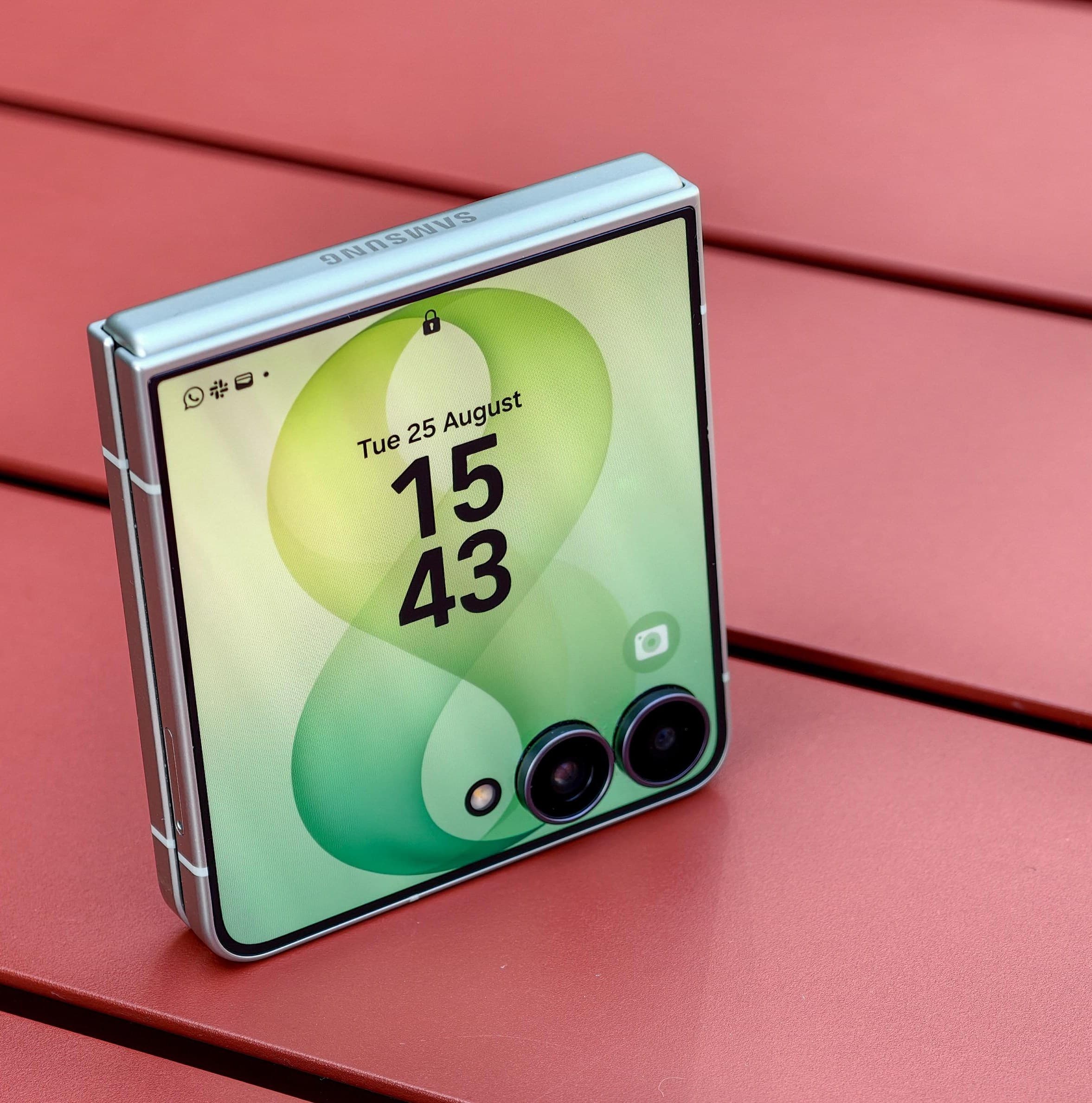 The Galaxy Z Flip 8 is at its best when there’s friction - The Verge image 4