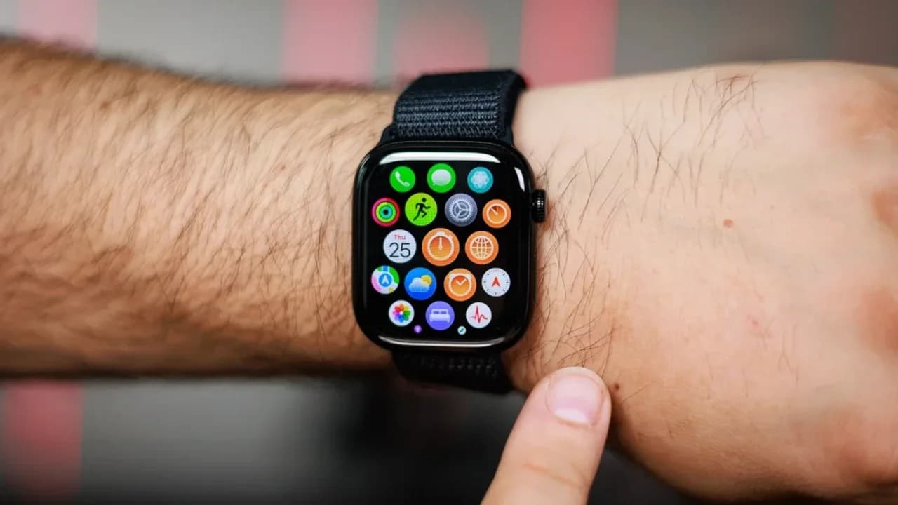 Apple Watch Series 11 has seen a price drop to $100 less on Amazon, making it a more appealing daily companion option.