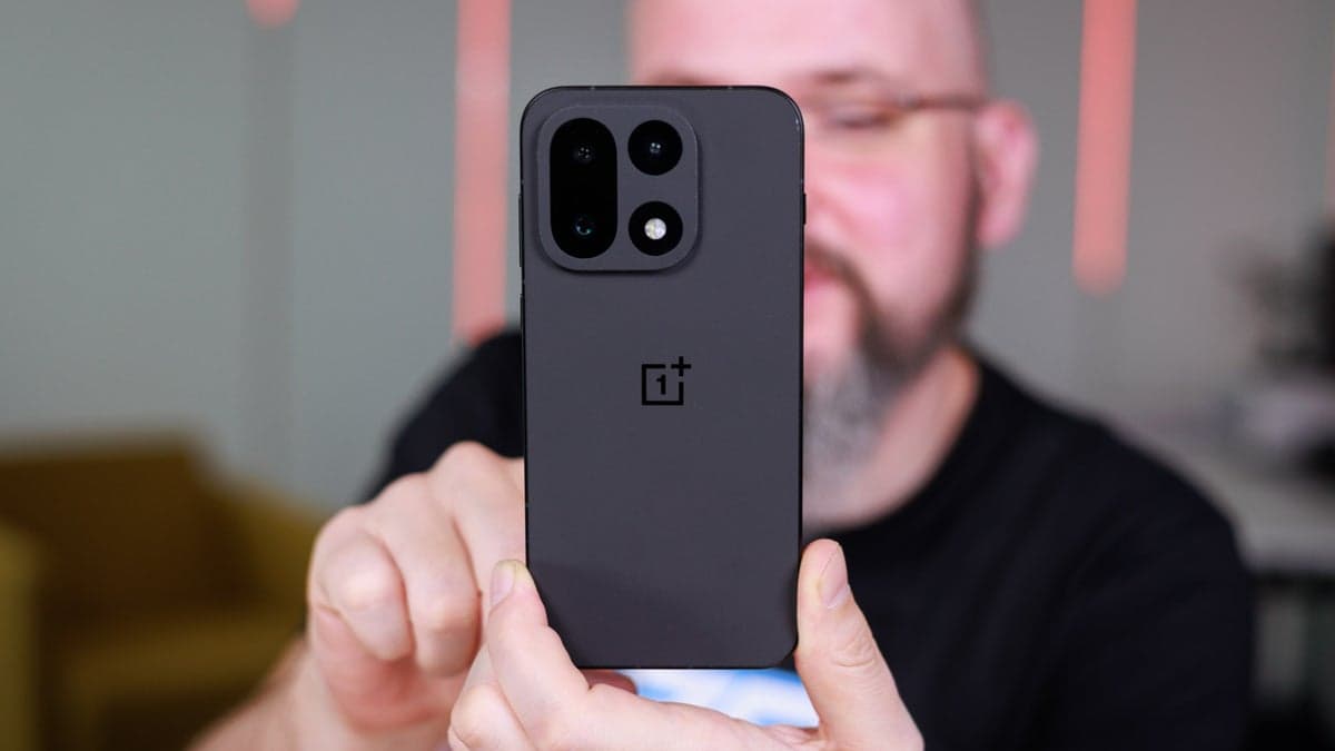 A popular feature on the OnePlus 15 suggests users prioritize practicality.