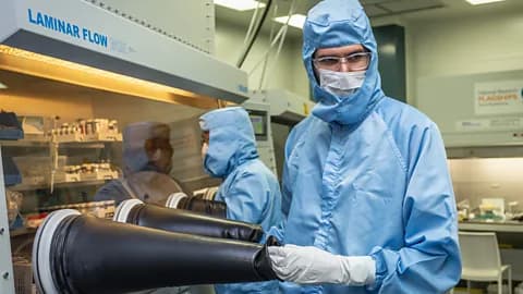 'It's very counterintuitive': The quantum batteries that upend the rules of charging - BBC image 5