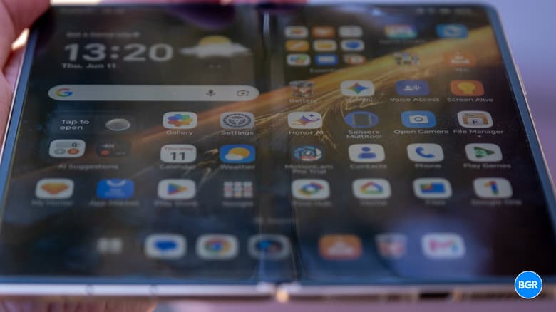 Honor Magic V6 Review: The Thinnest Foldable Is Also The Best image 4