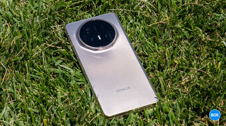 Honor Magic V6 Review: The Thinnest Foldable Is Also The Best image 5