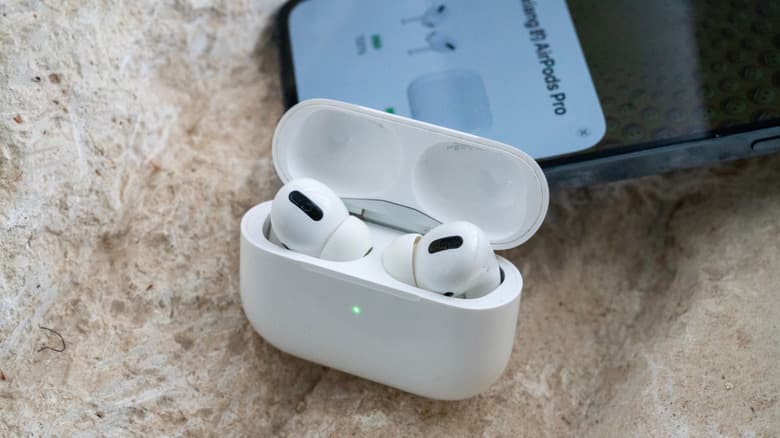 5 Common Problems Owners Have With Apple AirPods - bgr.com image 5