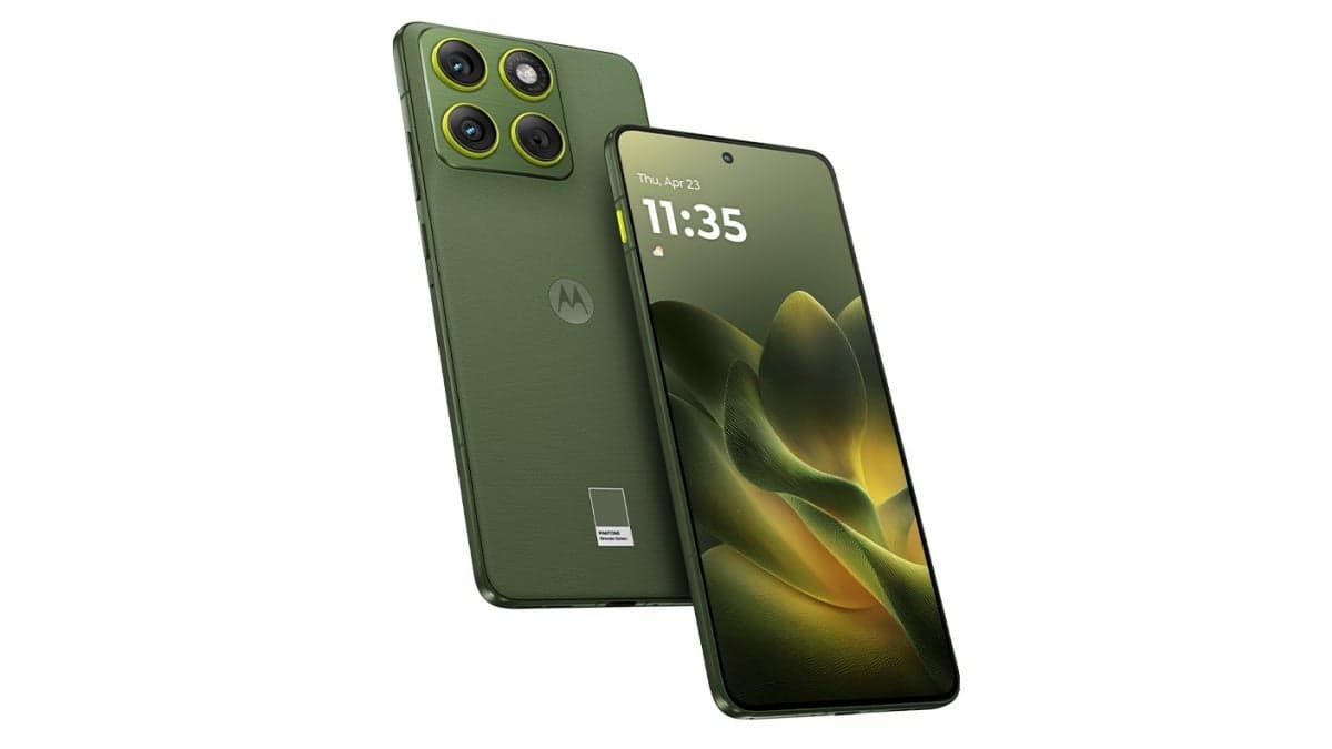 Motorola's new mid-range phone has a surprisingly large battery given its thin design.