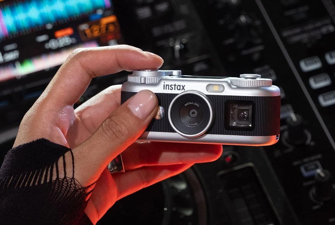 Fujifilm’s Instax Pal 2 is a tiny digital camera that may not disappoint - theverge.com image 3