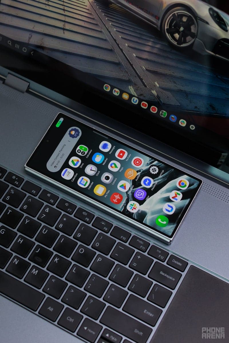 A new lapdock, the UPerfect UDock X 15.6 Pro, aims to provide an extreme Samsung DeX experience. image 5