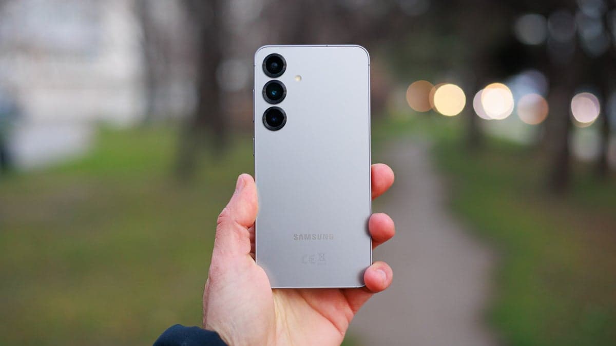 Samsung's Exynos processors will be back in some Galaxy S26 models.
