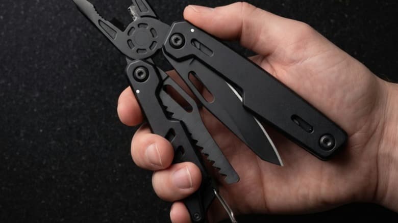 This Pocket-Sized Multitool Is An Affordable Leatherman Alternative - SlashGear image 3