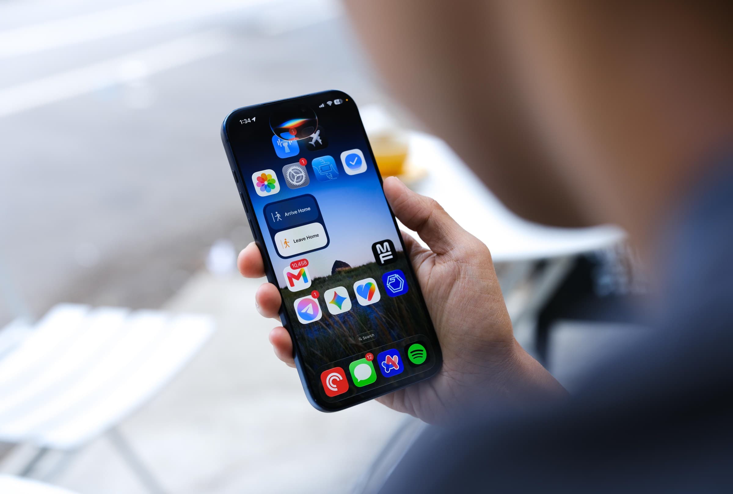 iOS 27 launches on September 14th with Siri AI - The Verge image 3