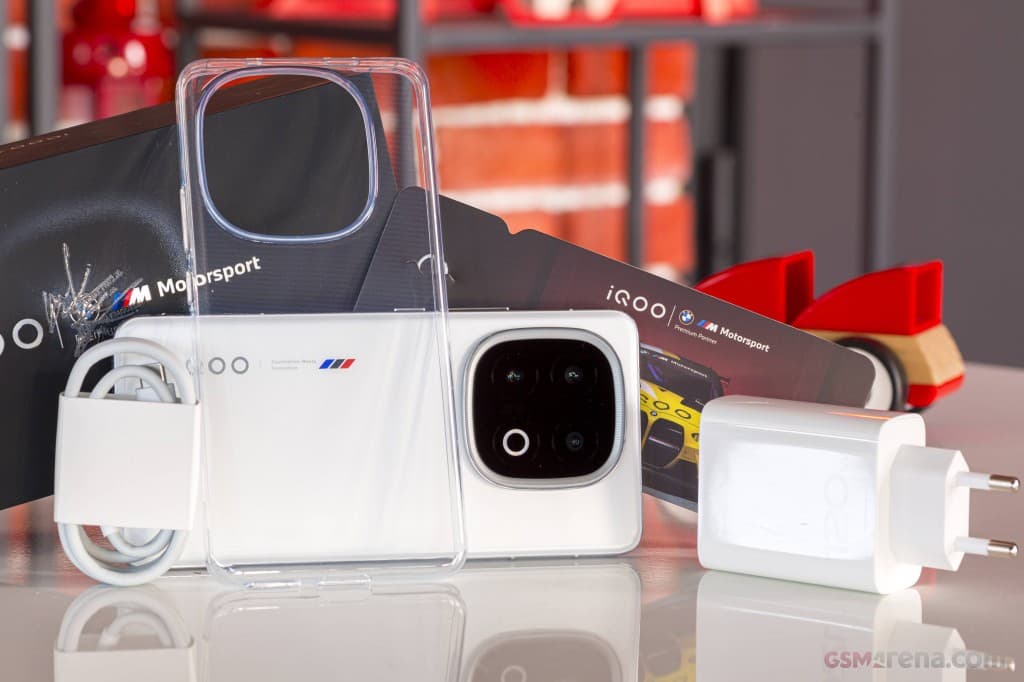 vivo iQOO 13 image 4
