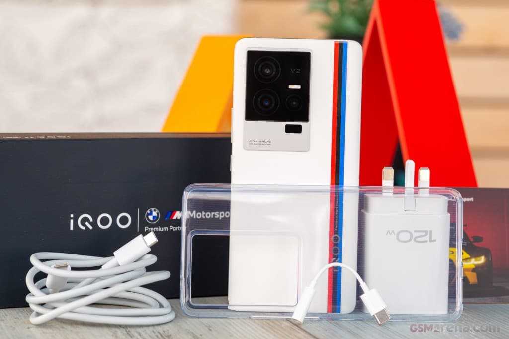 vivo iQOO 11 image 4