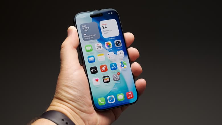 4 Reasons To Skip The iPhone 18 (And Why You Should Upgrade To iPhone 17 Now) - bgr.com image 5