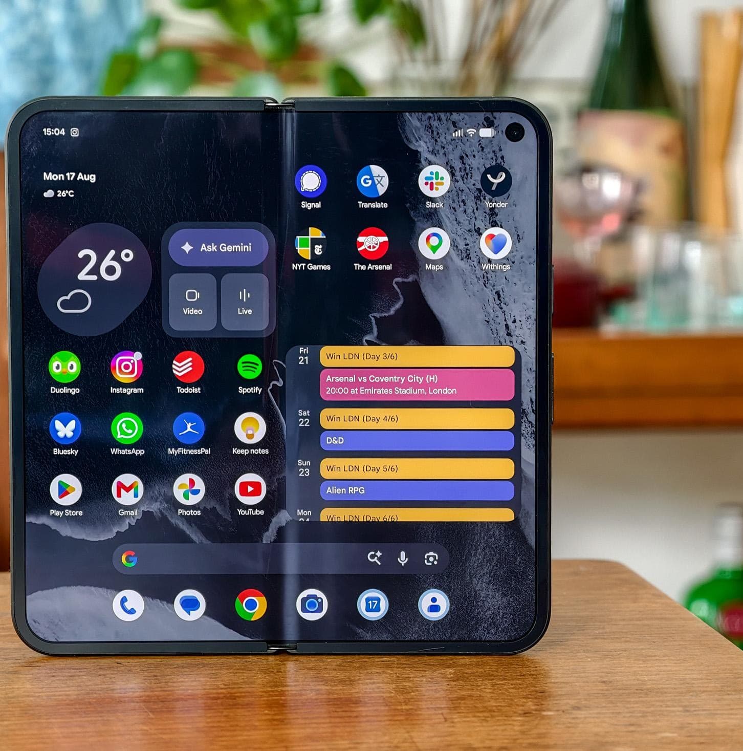 Google’s Pixel 11 Pro Fold feels like the end of an era - The Verge image 4