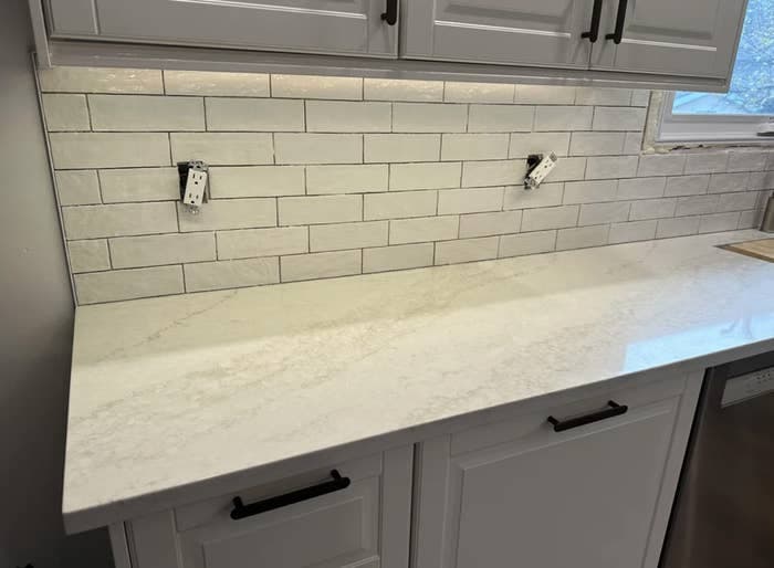 "I Regretted It After Two Weeks": Homeowners Are Revealing The Popular Home Fads That Aren't Worth Trying Out - BuzzFeed image 3