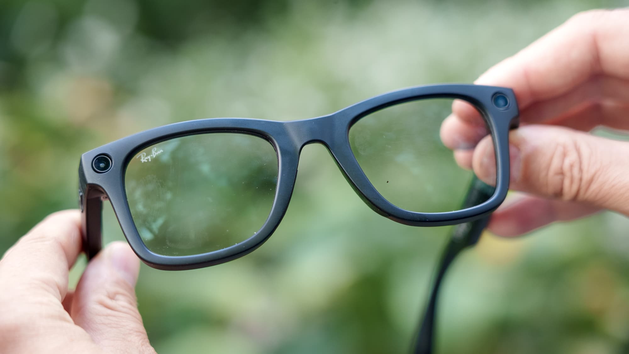 Meta files patent for AI facial recognition glasses that identify people around you and record automatically - Tom's Guide image 2