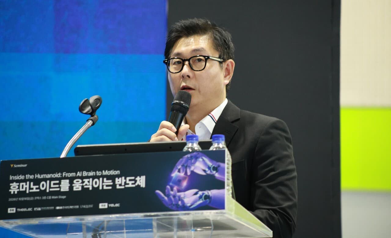 Intel SVP Confirms Razor Lake-AX Will Hit 700 TOPS & Launch In 2028, 3.88x The AI Compute Of Panther Lake - Wccftech image 3
